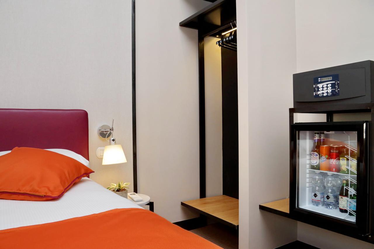Colonna 32 Hotel Rome Bagian luar foto